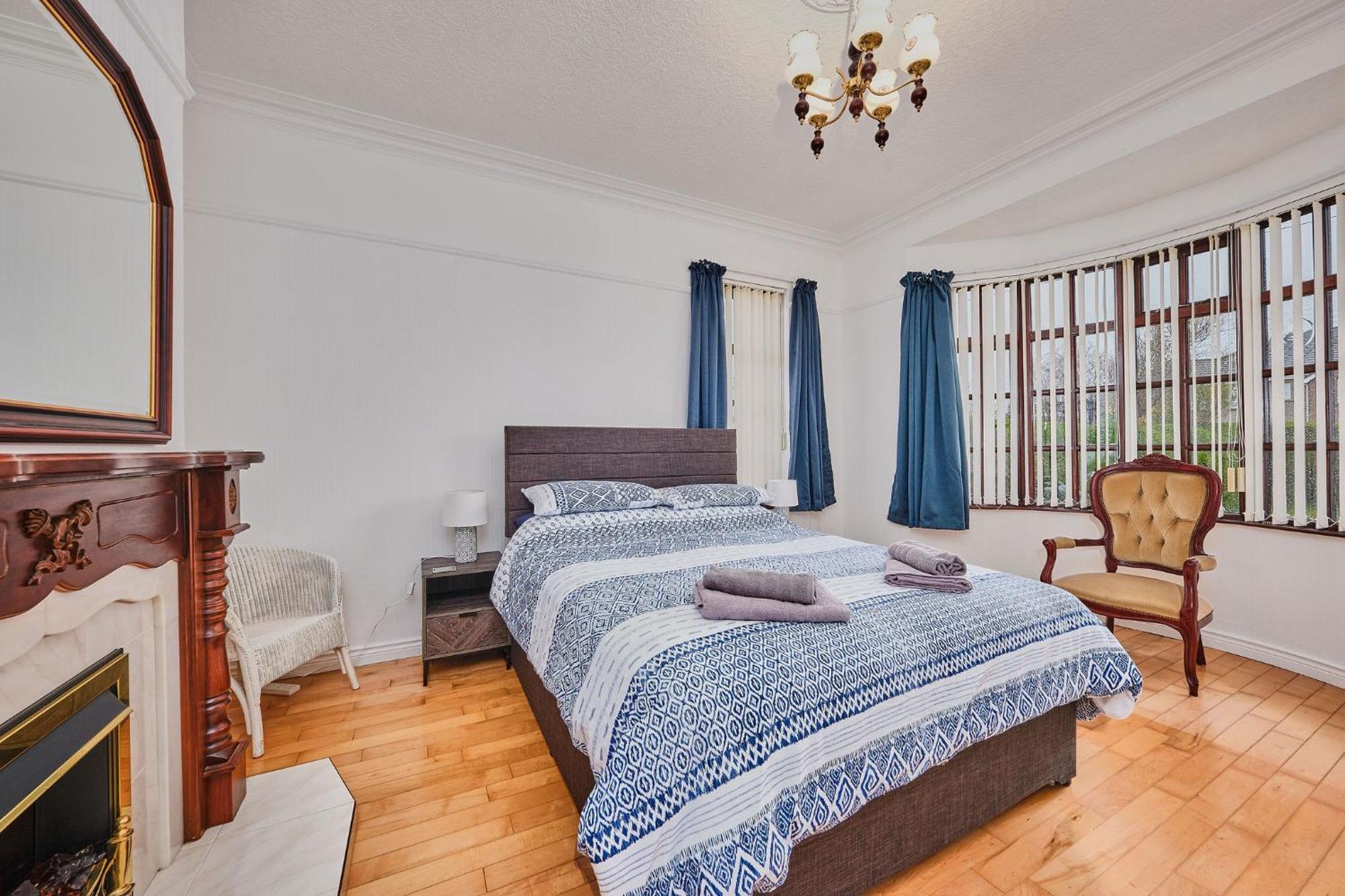 Portrush By The Tee Villa Ngoại thất bức ảnh