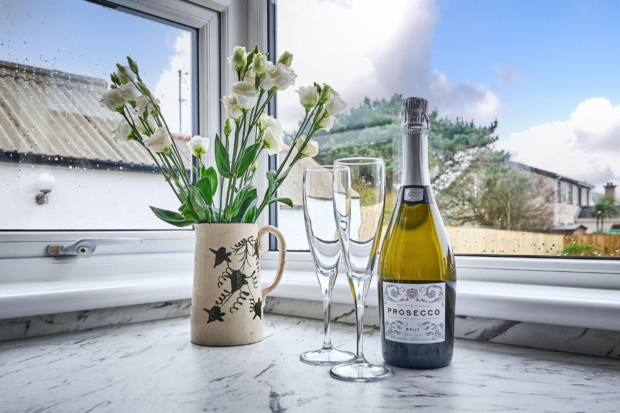 Portrush By The Tee Villa Ngoại thất bức ảnh