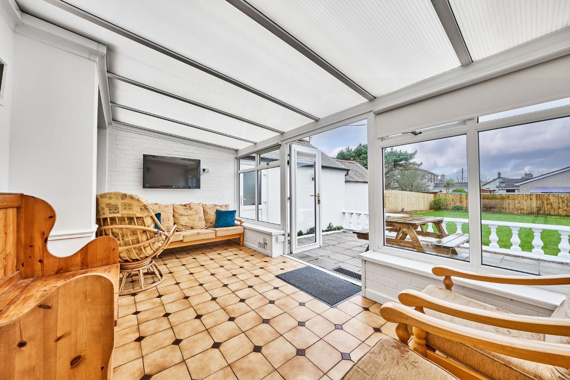 Portrush By The Tee Villa Ngoại thất bức ảnh